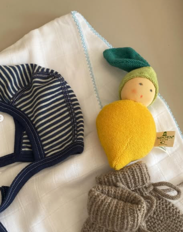 Nanchen Natur Lemon Zitrone Rattle