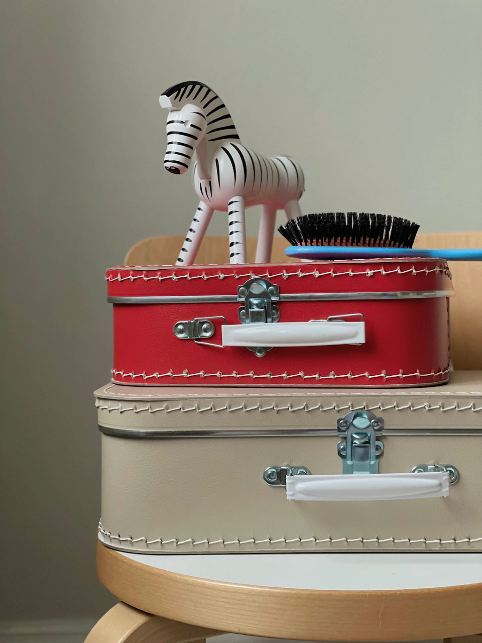 Cardboard Suitcase Red - 35 cm