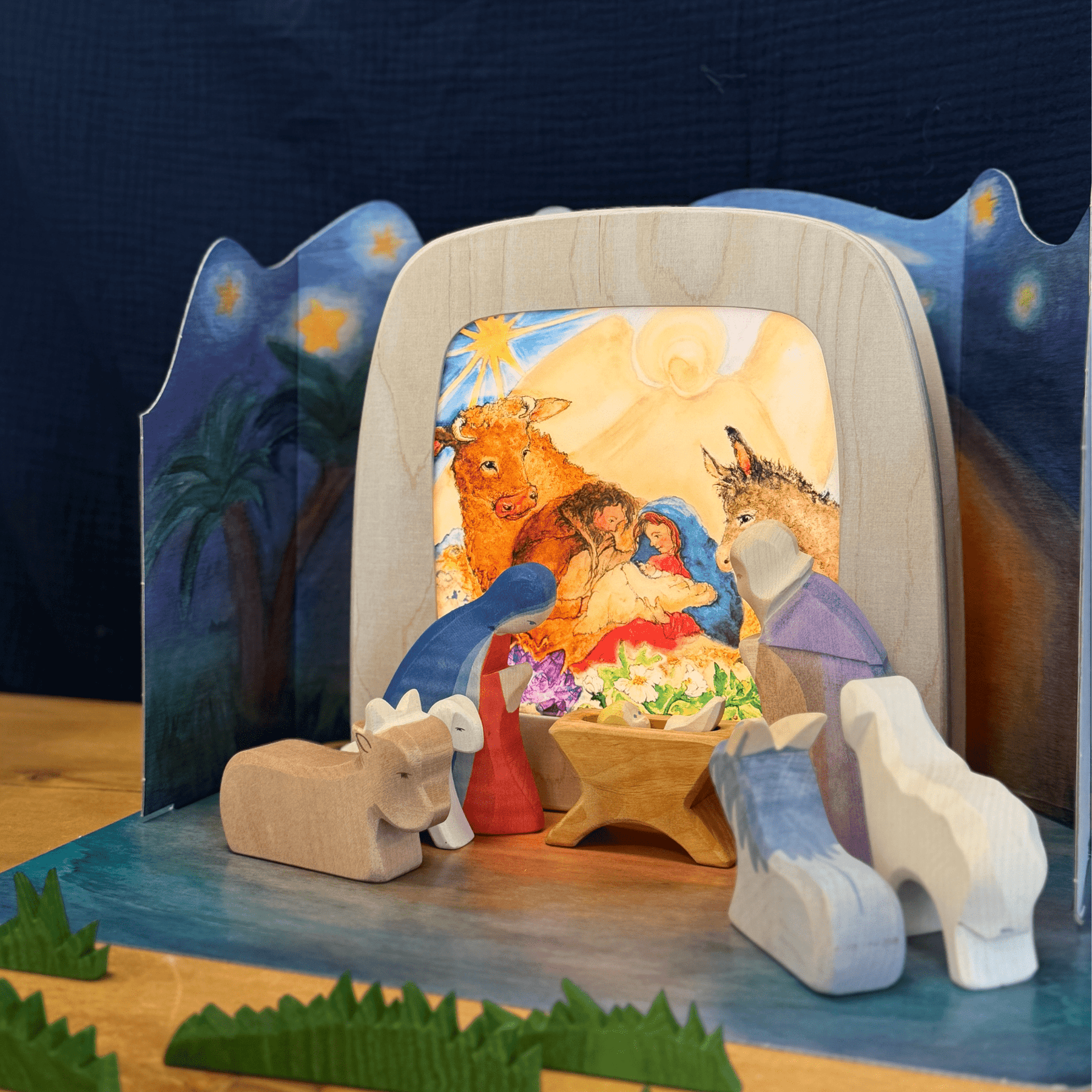 Toverlux Layered Light, an Advent Story