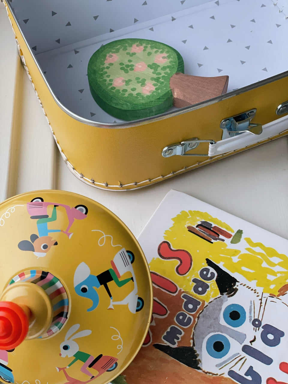 Cardboard Suitcase Yellow - 25cm