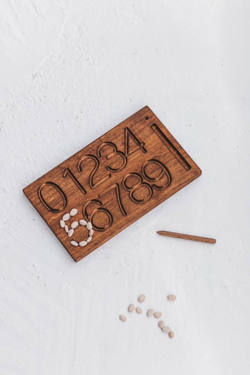 Wooden numbers tracing board